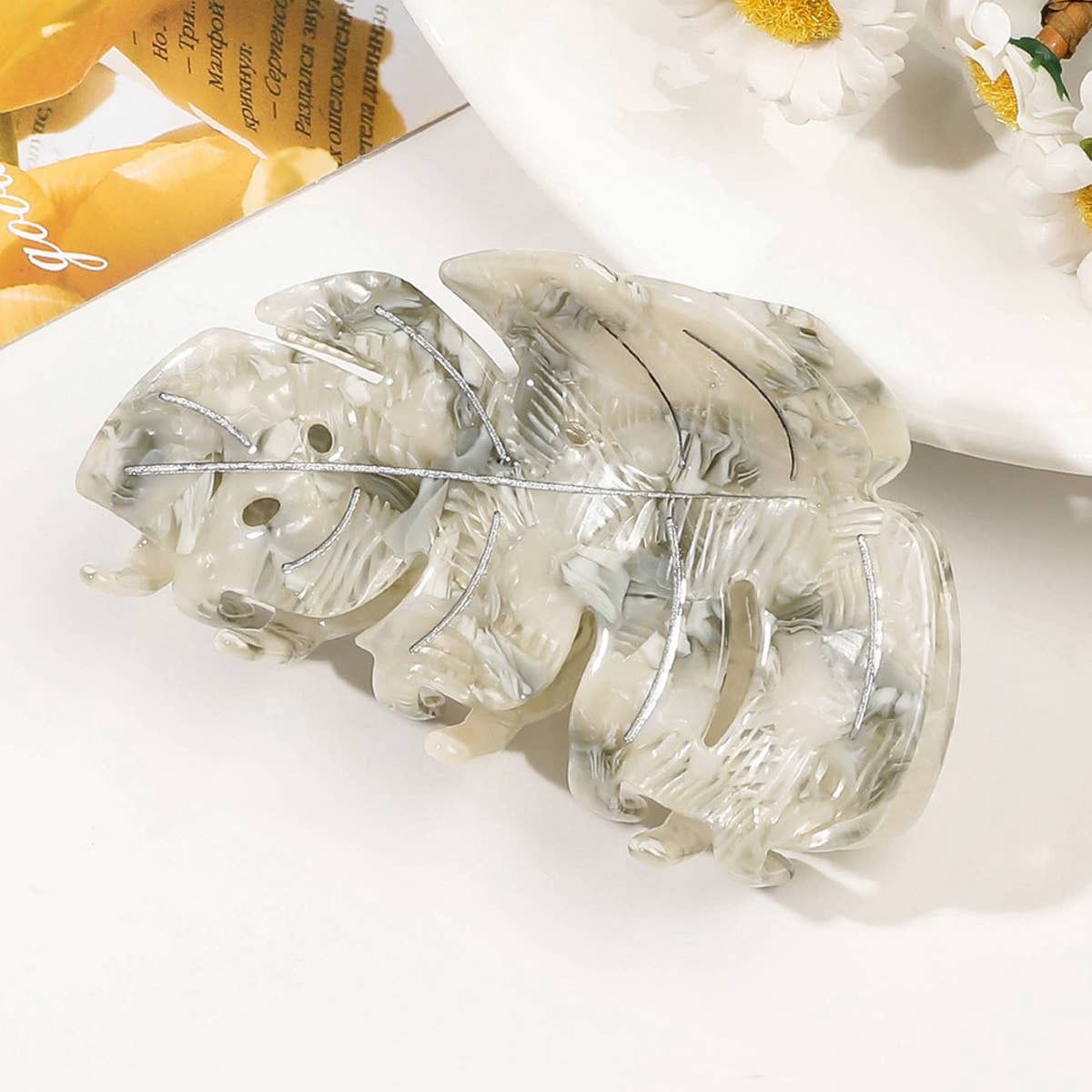 Monstera Leaf Claw Clip, Color: White/Opalescent