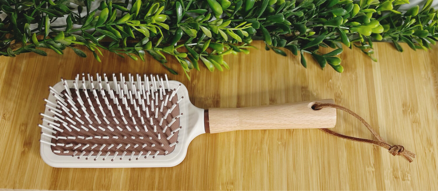 Luau Locks Paddle Brush
