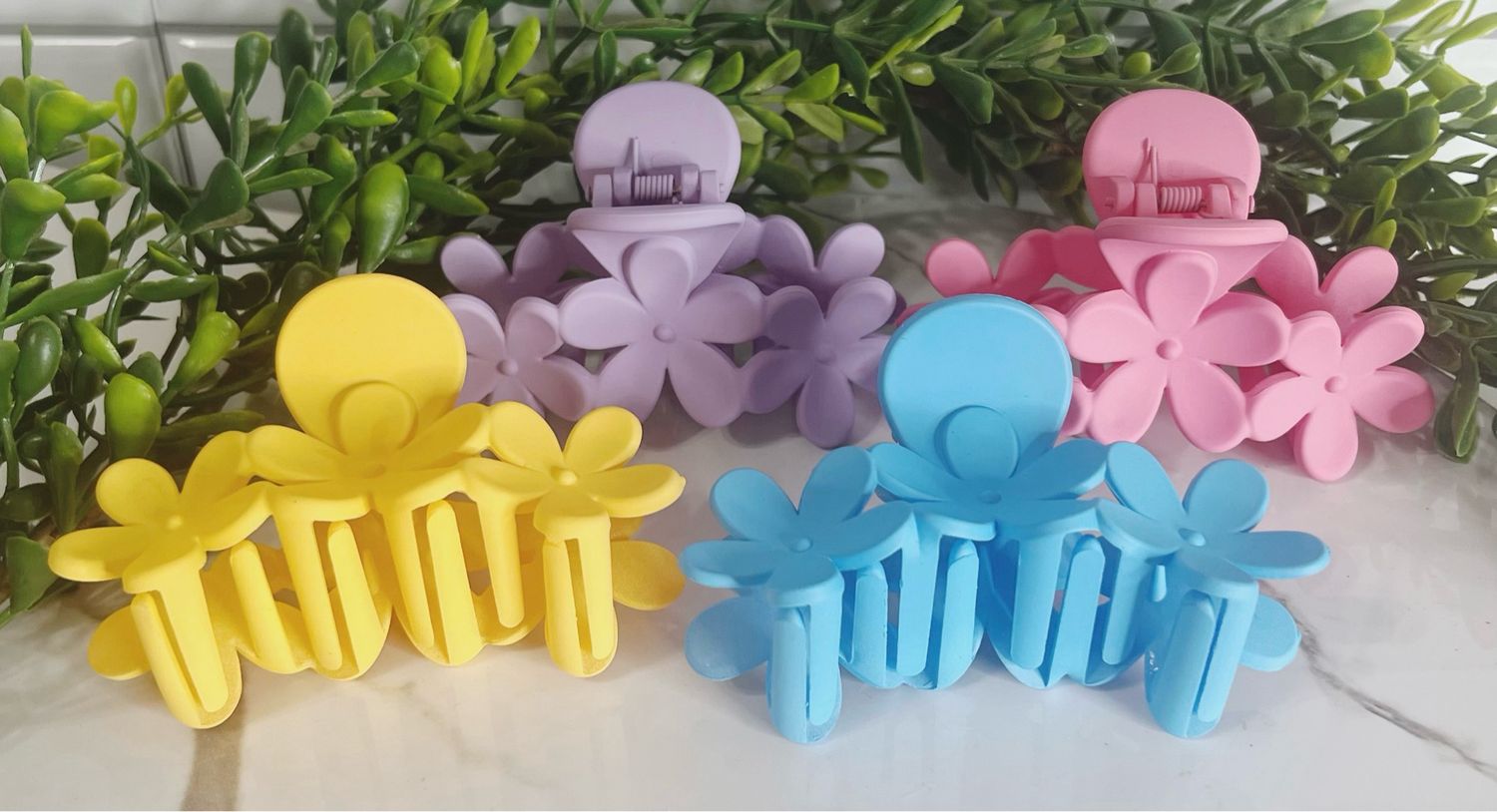 Poppy Cabana Clips