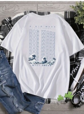 &quot;Big Wave&quot; Wave Graphic T&#39;s