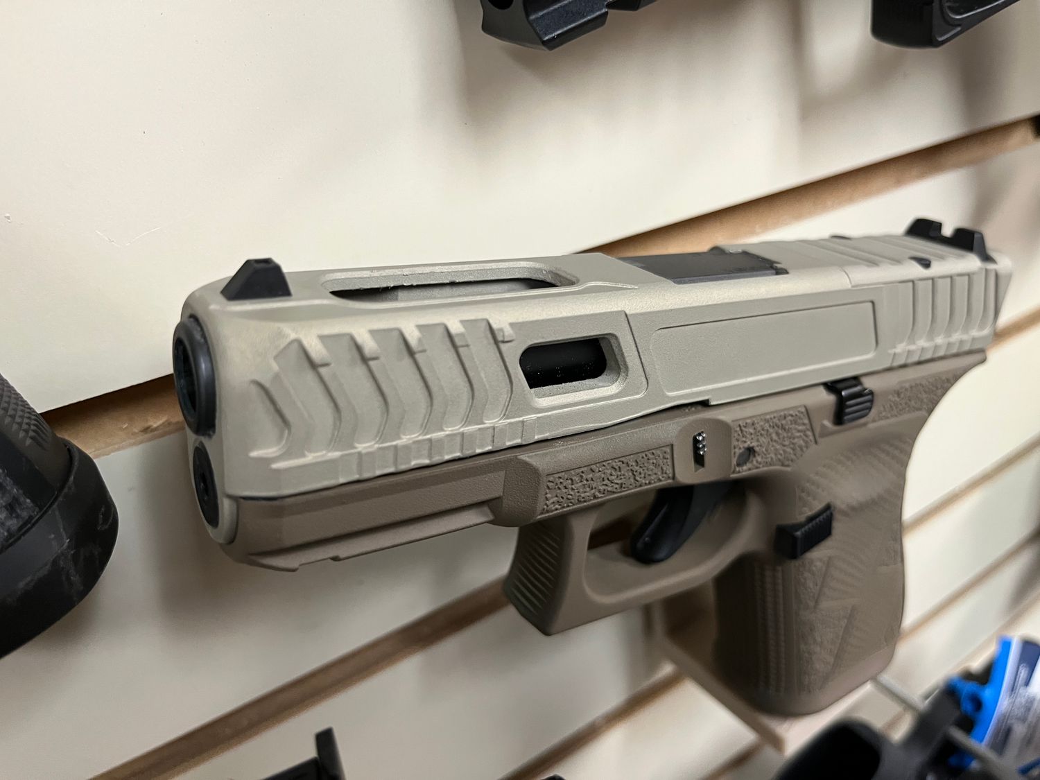 Glock 19 Gen5 Two Tone - Used