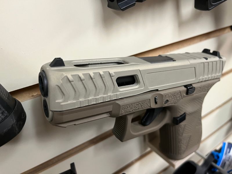 Glock 19 Gen5 Two Tone - Used