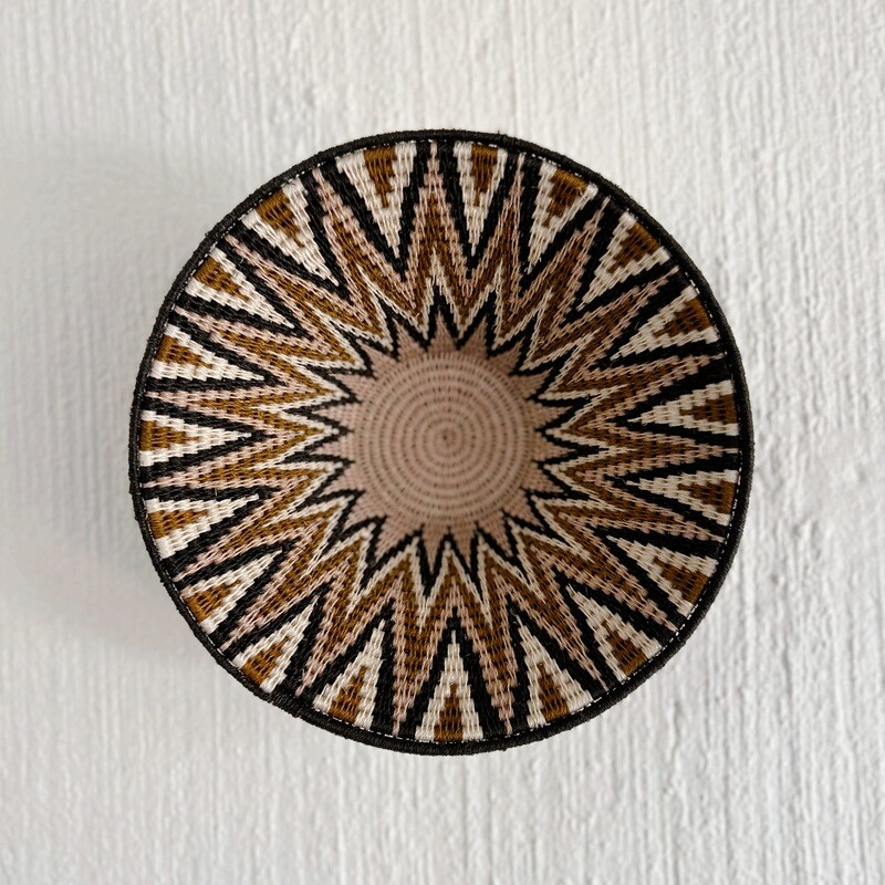 Swaziland  Zigzag Motif - Brown