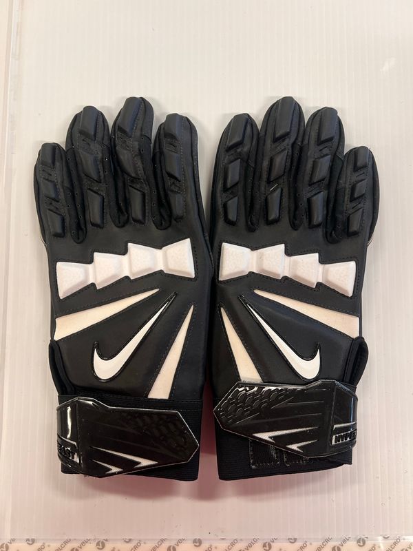 nike hyper beast gloves