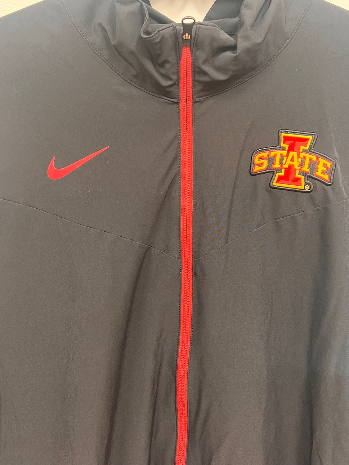 Iowa state nike jacket deals