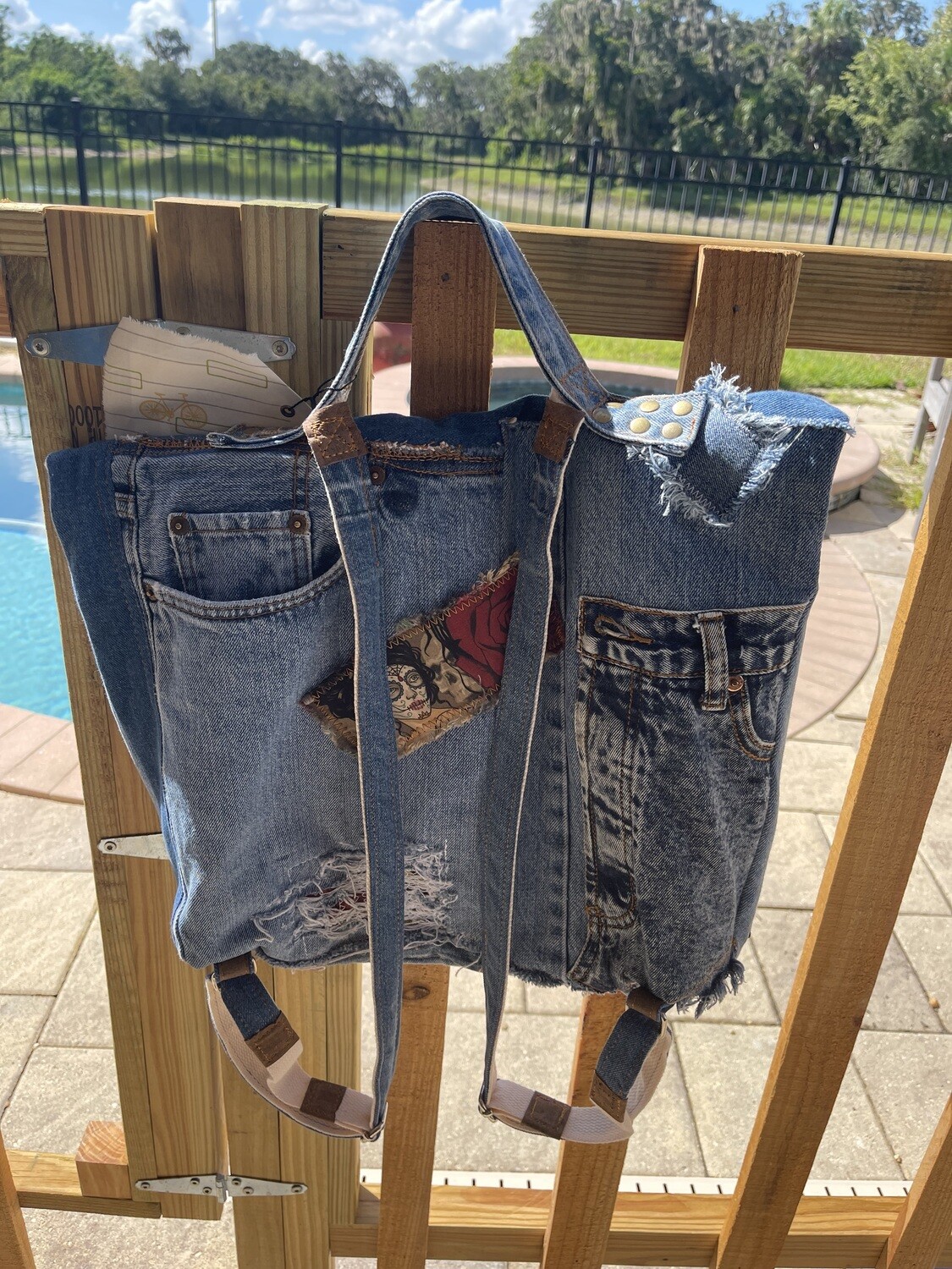 Convertible Bag with Backpack Straps