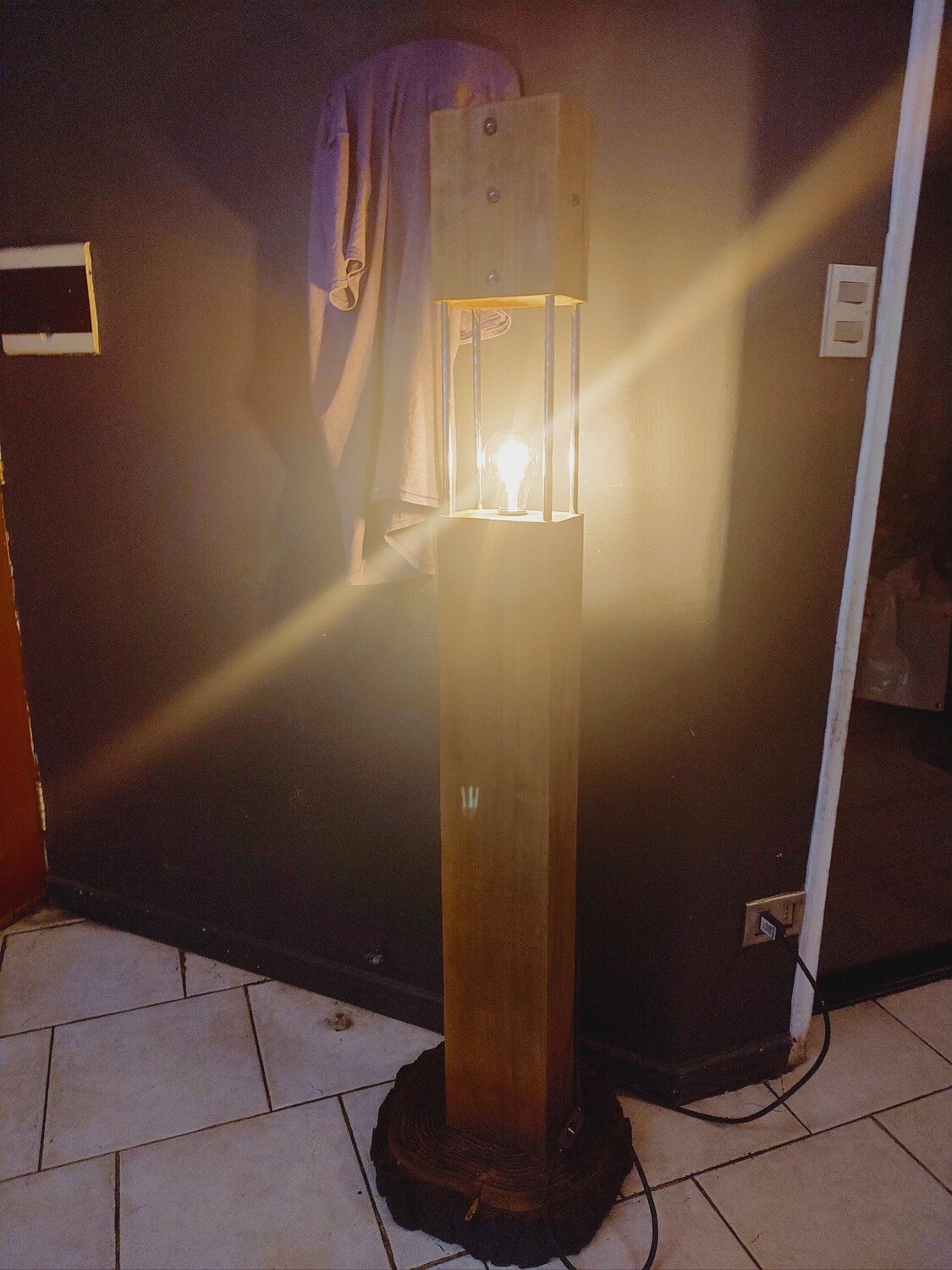 Farol pedestal Coihue