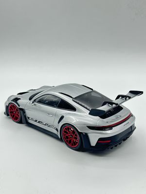 Porsche 911 (992) GT3 RS year 2023 silver / Red rims 1:18 Minichamps