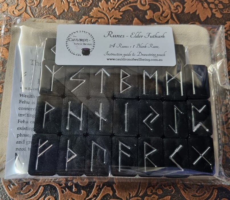 Elder Futhark Rune set - Black