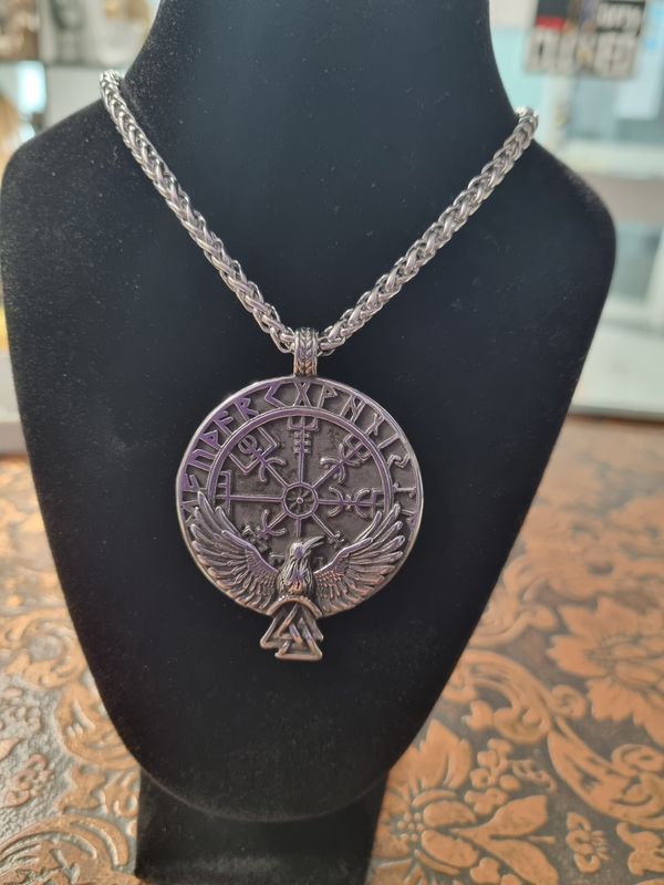 Vegvisir with Raven - Norse Compass Pendant