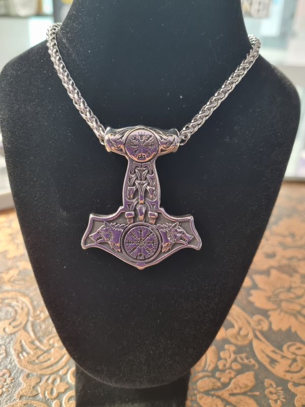 Mjolnir - Thor's Hammer with Odin's Wolves