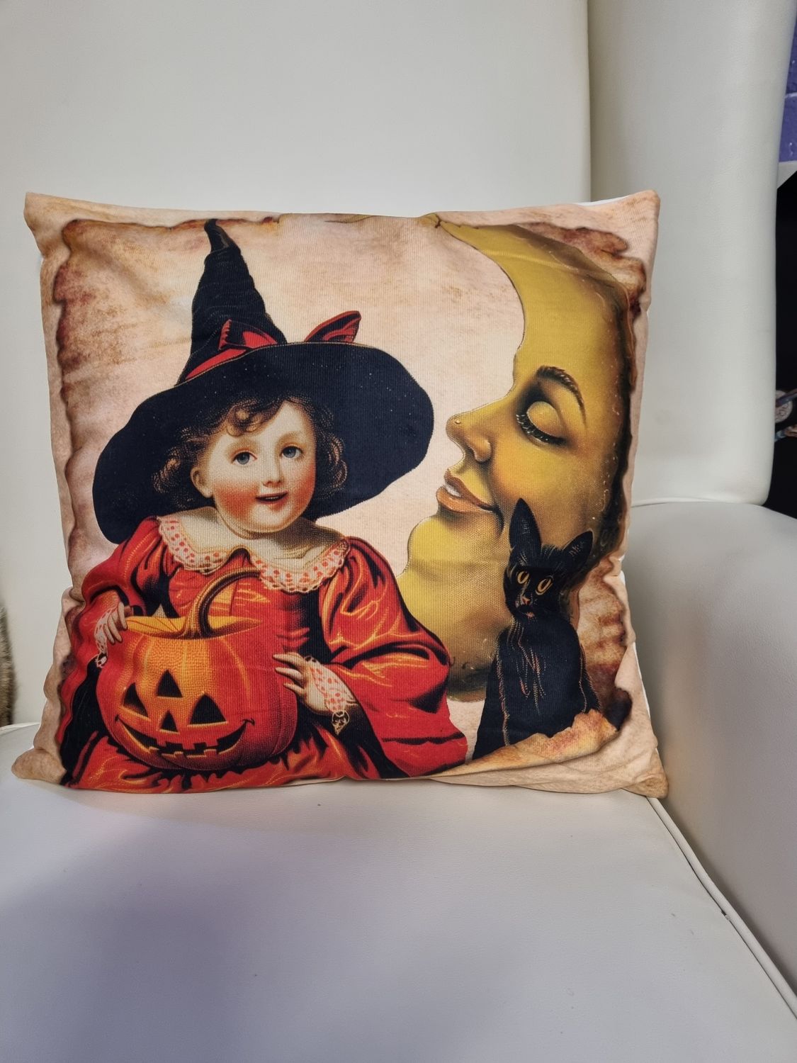 Vintage Witch (2)