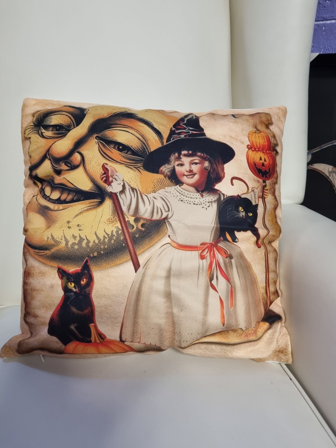 Vintage Witch (1)