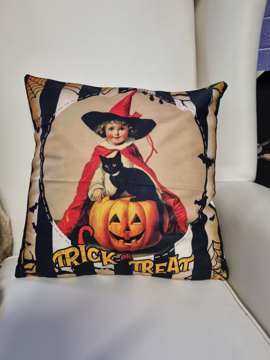 Vintage Witch (3)