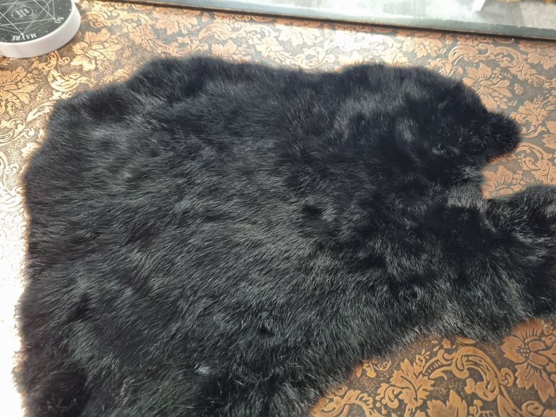 Rabbit Pelt - Black