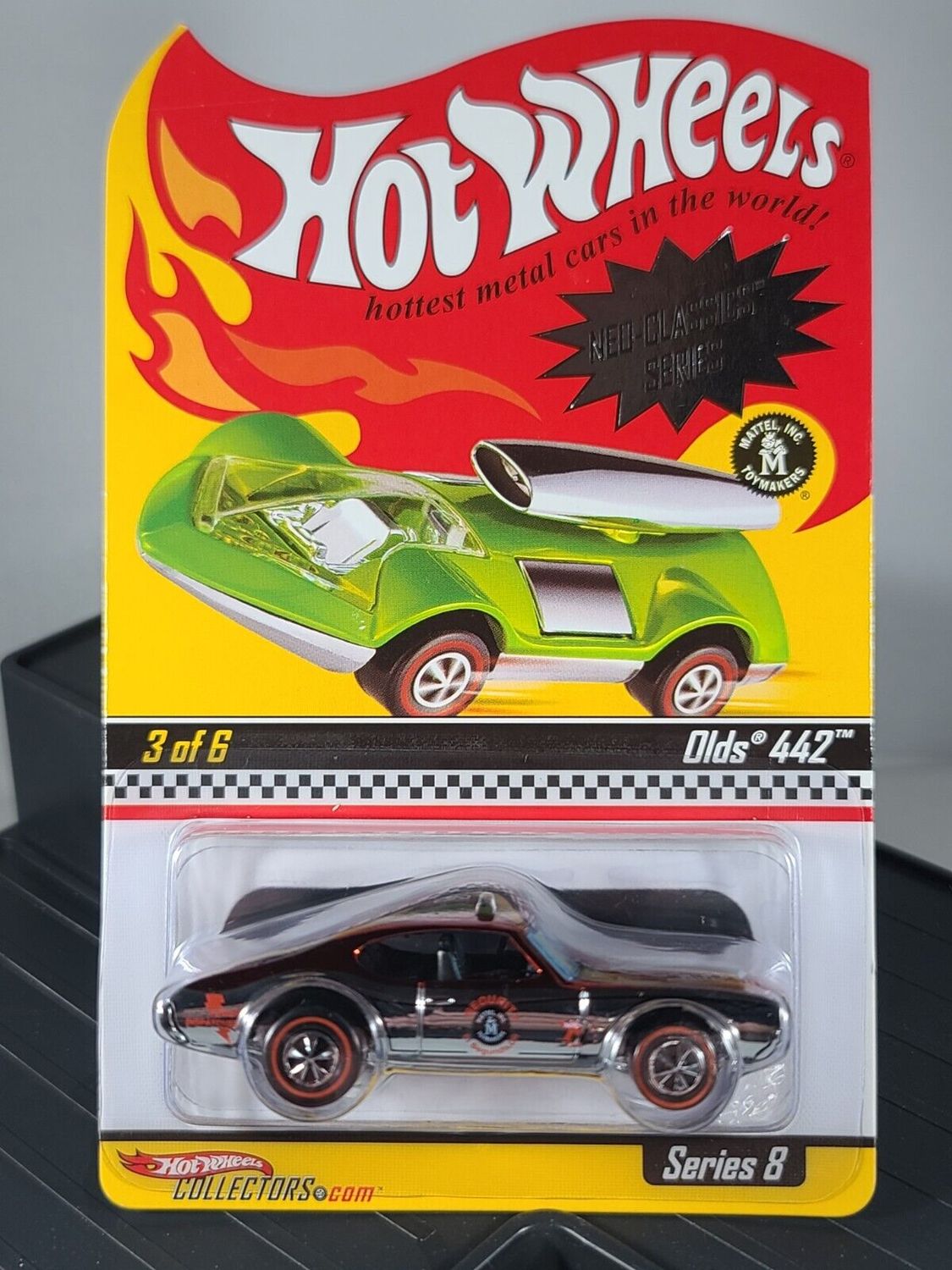 HOT WHEELS NEO-CLASSICS OLDS-442 SECURITY PATROL with Red Line wheels