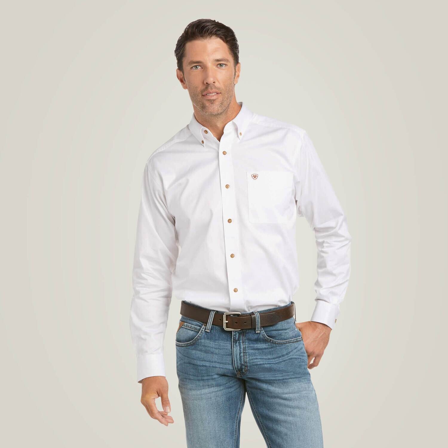 Ariat Men&#39;s Solid Twill Fitted Shirt