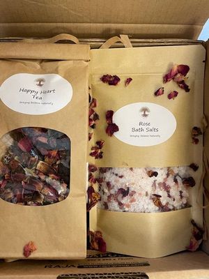 Love Yourself Giftbox (Large)
