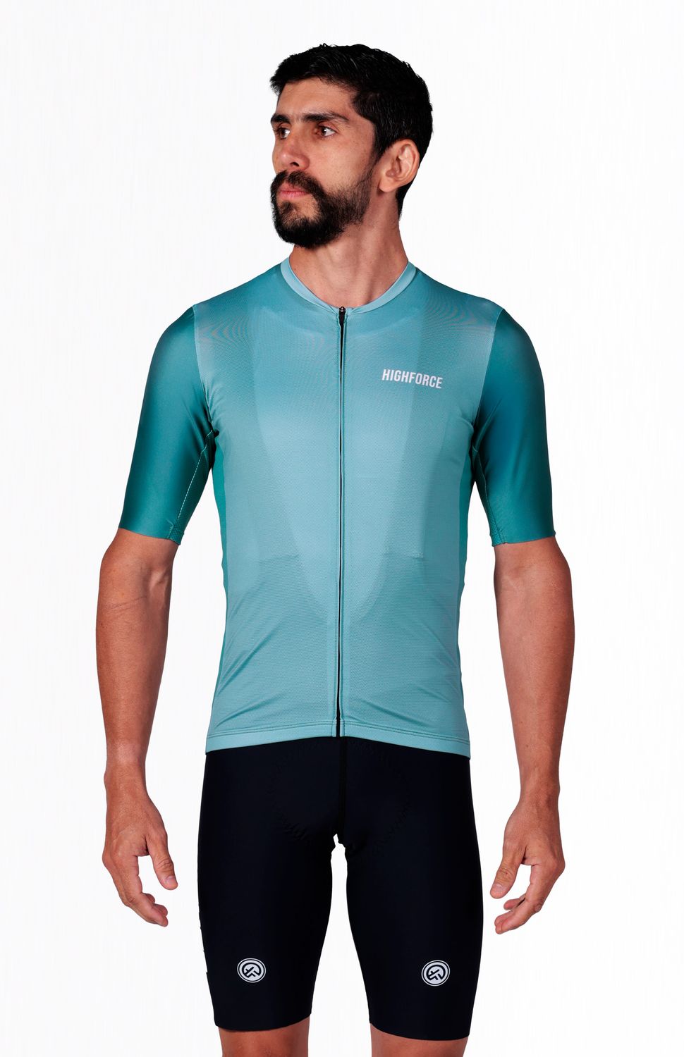 Nuestro Jersey Comfort es la combinación perfecta de materiales el frente y espalda están construidos con un tejido microperforado para el transporte de humedad ,mangas con combinación de tejidos livianos que se adapta a tu brazo y malla en la parte inferior de la manga para regulación de temperatura corporal, 3 bolsillos posteriores, mas 1 compartimento extra con bolsillo semi impermeable y con cierre detalle reflectivo. FIT HOLGADO.
Delantero,mangas,espalda
https://static.wixstatic.com/media/9e7c89_08d0a04f94b84f9586aa88aee83d5f6f~mv2.jpg