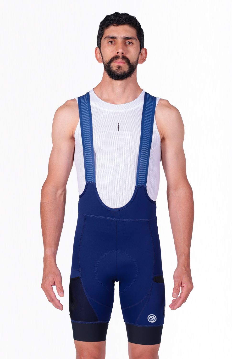 Nuestra licra pro con bolsillos está diseñada para enfrentar los desafíos de la montaña y la carretera, un ajuste perfecto al cuerpo para rodar cómodo, una badana de 6 horas de duración y tecnología cool max para regular la temperatura.
Badana Italiana recorrido 6 horas.
Elaborada con textiles brasileros.
2 bolsillos en costados para almacenamiento.
1 bolsillo en posterior para extra almacenamiento.
Tirantas en material suave al contacto con la piel.
Fajón con siliconado contorno de pierna.
Tecnología Drifit.
Se ajusta al cuerpo como una segunda piel.
Detalles reflectivos.
Espalda, laterales, fajones
https://static.wixstatic.com/media/02498f_cc44c9de7ceb43af883f03906b4a4a21~mv2.png