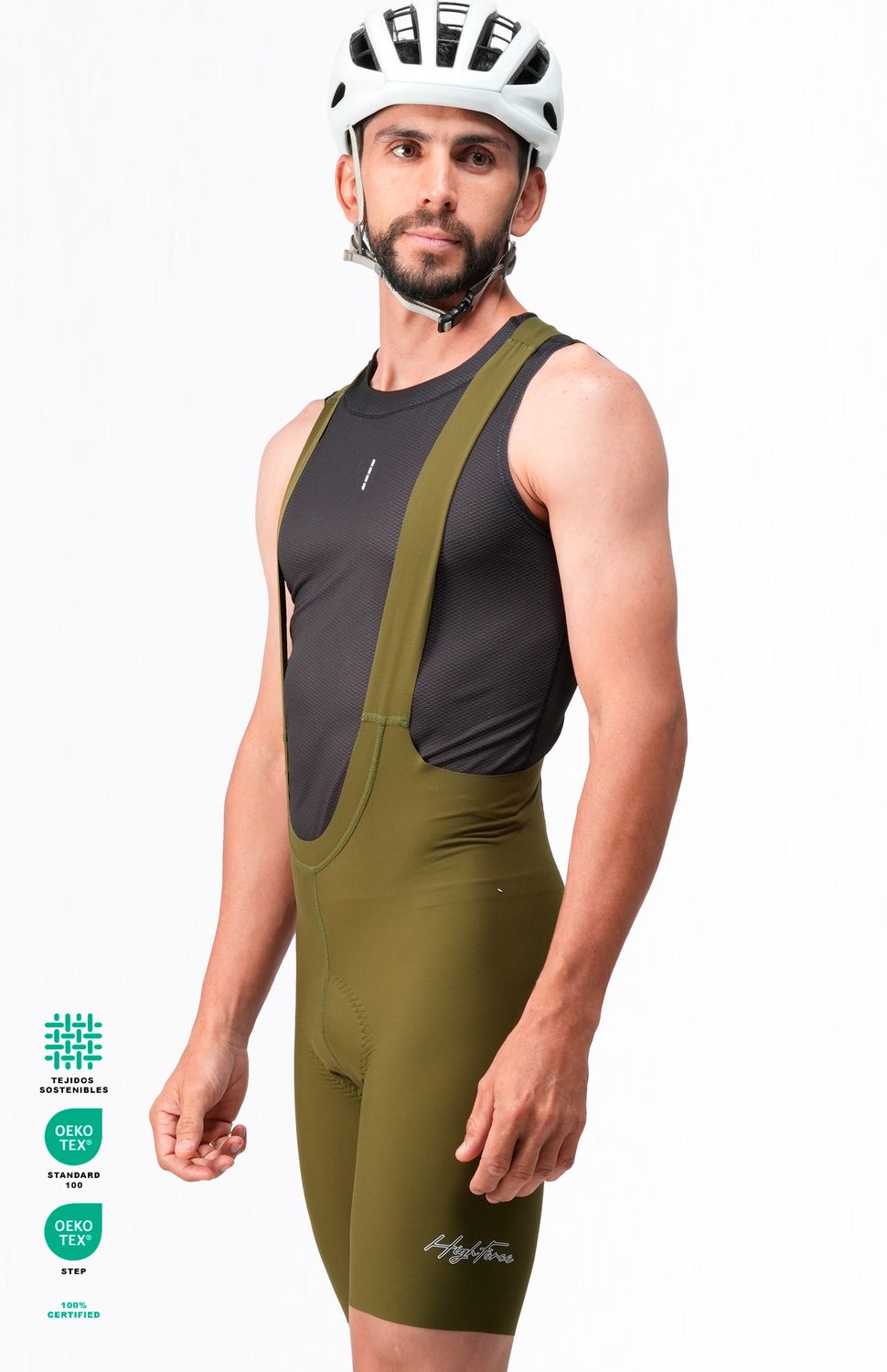 Nuestra licra premium, perfecta para rodar como lo hacen los profesionales, elaborada en hilos reciclables con textiles y badana italiana, se ajusta como una segunda piel al cuerpo. Badana Italiana espuma 3 densidades duración recorrido 8 horas. Textil Italiano elaborado con hilos de PET reciclado. Certificación Oeko tex. Sin costuras en costados para máxima comodidad. Tirantas corte laser con siliconado hipoalergénico para ajuste en hombros. Fajón con siliconado hipoalergénico en contorno pierna. Tecnología Drifit -Protección Uv -Antimicrobial. Se ajusta al cuerpo como una segunda piel. Tejido ultraliviano 
 320000 
 https://static.wixstatic.com/media/9e7c89_9c0a3171e58246da85a7c0da3c5efbc5~mv2.jpg 
 765476903,702363533,574078988