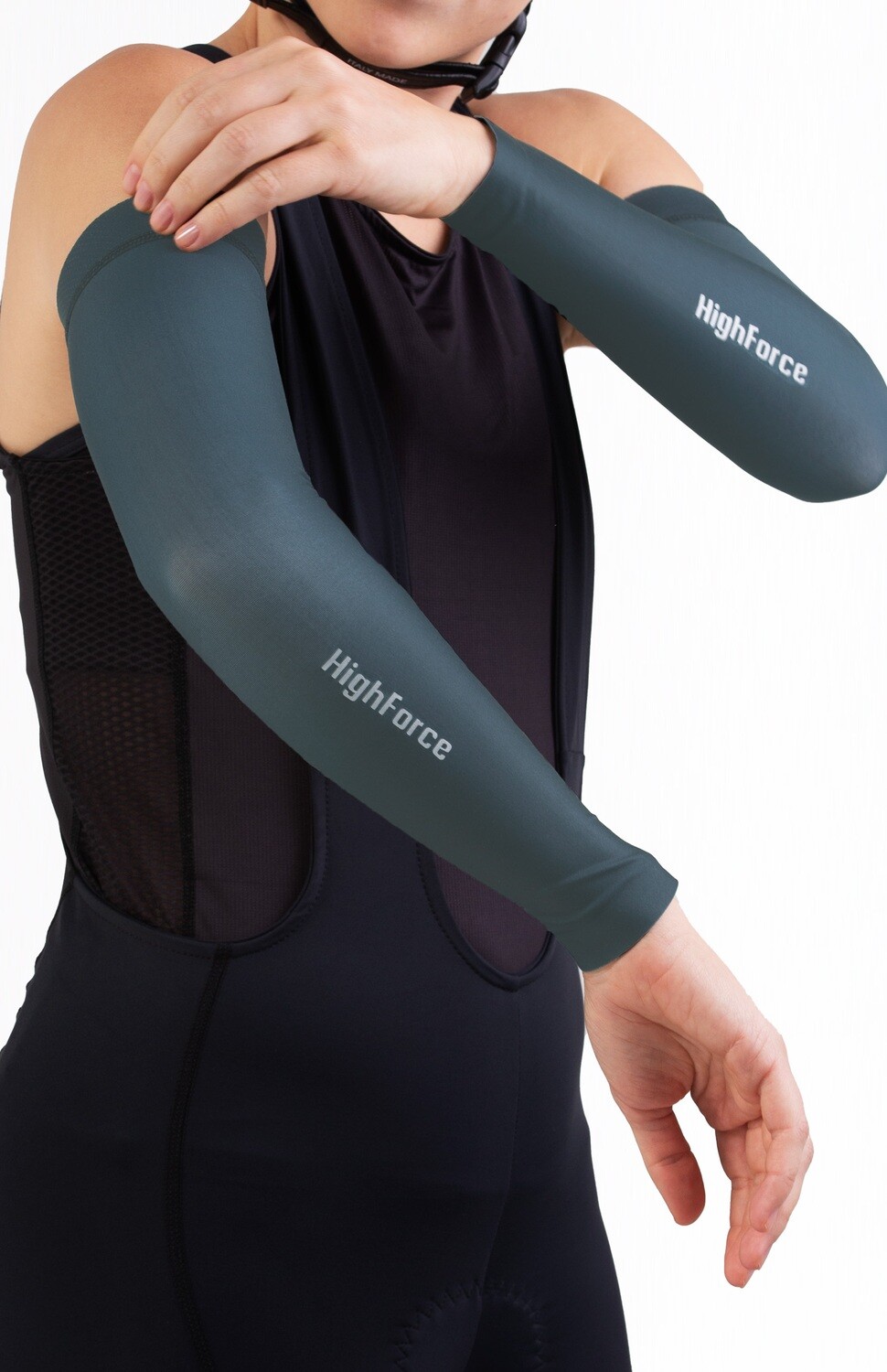 Características del Producto 
 
 
 Manguitos en tejido ultralight especialmente diseñados para protegerte en tus rodadas, Desarrollados en tela ultra liviana con protección de rayos UV y detalles reflectivos te mantendrán visible y protegido.