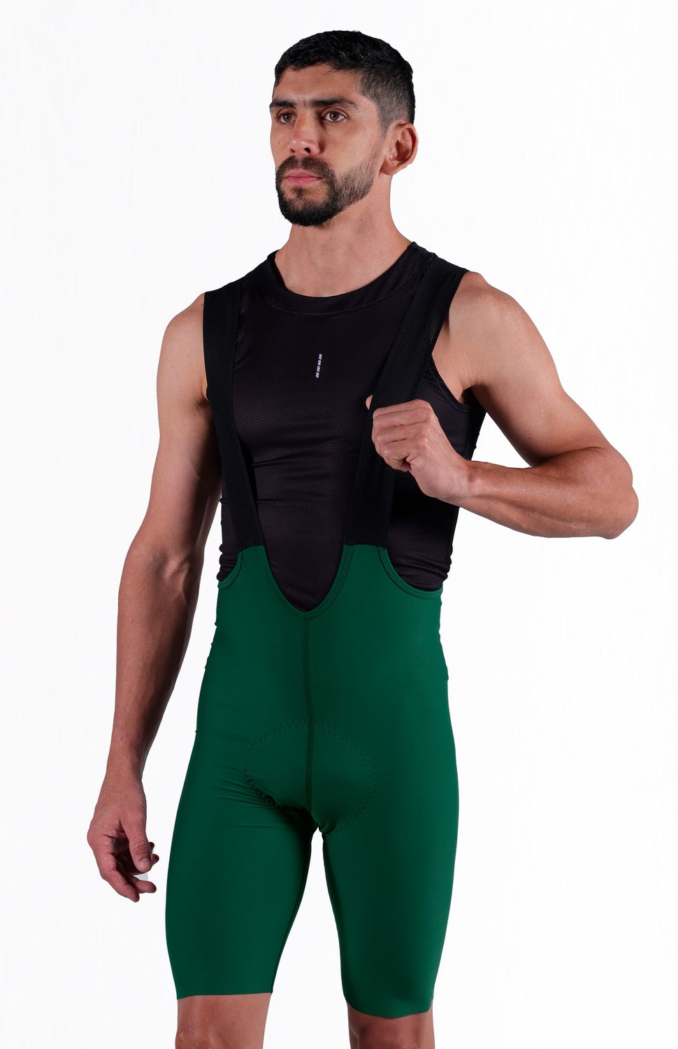 Nuestra nueva licra clásica sin costuras se ajusta al cuerpo brindando comodidad gracias a su estructura tubular (sin costuras), perfecta para rutas en Montaña o Ruta.
Badana Italiana duración recorrido 6 horas 
Tejido brasilero
Sin costuras en costados para máxima comodidad
Tirantas microperforadas para transporte de humedad
Banda Siliconada en contorno de pierna
Tejido liviano 
 195000 
 https://static.wixstatic.com/media/02498f_f7a96e6a57b6440099f7c71fbbc4c7c2~mv2.png 
 765476903,702363533,574078988