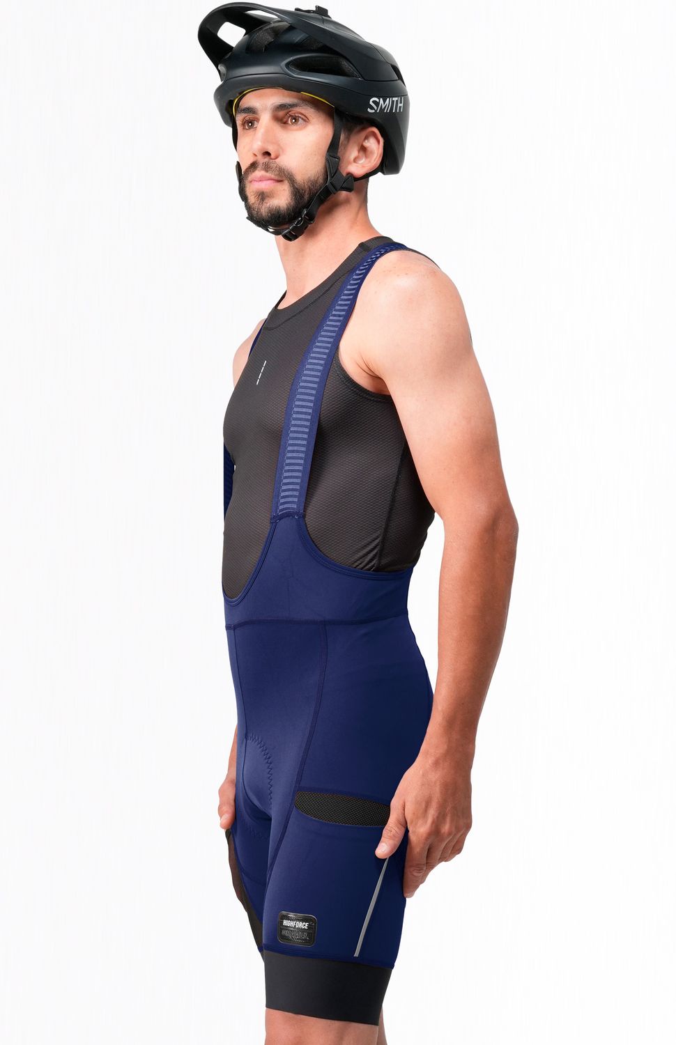 Nuestra Licra pro con bolisllos está diseñada para enfrentar los desafíos de la montaña y la carretera, un ajuste perfecto al cuerpo para rodar cómodo, una badana de 6 horas de duración y tecnología Cool max para regular la temperatura. Badana Italiana recorrido 6 horas. Elaborada con textiles brasileros. 2 bolsillos en costados para almacenamiento. 1 bolsillo en posterior para extra almacenamiento. Tirantas en material suave al contacto con la piel. Fajón con siliconado contorno de pierna. Tecnología Drifit. Se ajusta al cuerpo como una segunda piel. Detalles reflectivos 
 240000 
 https://static.wixstatic.com/media/02498f_cc44c9de7ceb43af883f03906b4a4a21~mv2.png 
 765476903,702363533,574078988