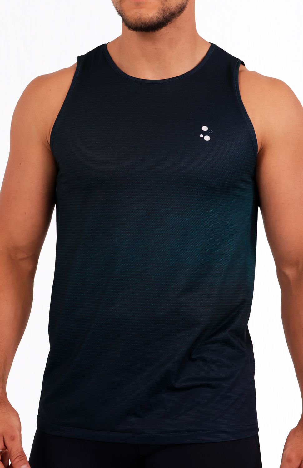 Esta camiseta esqueleto en tejido liviano microperforado, ofrece flujo de aire constante, manteniendo tu cuerpo fresco mientras levantas peso. Su diseño garantiza libertad total de movimiento y una ventilación superior, material ultraligero de secado rápido que elimina la humedad en segundos, ideal para esas sesiones donde das todo en el gym.
Ideal para: Gym, Levantamiento de pesas, Entrenamiento funcional, Crossfit.
 
 https://static.wixstatic.com/media/02498f_5746e01fea624e4189bd9944a3b962e4~mv2.jpg 
 76000 
 true 
 765474163,574087863,573463925