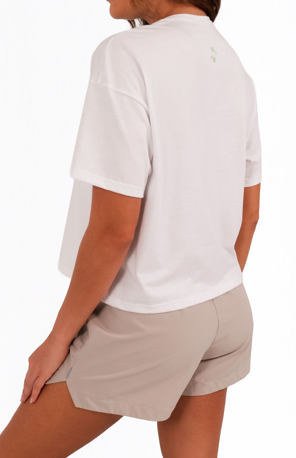 Nuestra camiseta en 100% algodón esta diseñada para ser el complemento perfecto para tus looks de entrenamiento, yoga o simplemente para tu dia a dia, por su tejido natural es muy suave al tacto con la piel y te mantiene fresca.
 
 https://static.wixstatic.com/media/02498f_7dbf055e5d2d470aad0d9d766de17d49~mv2.jpg 
 60000 
 true 
 765474163,574087863,573463925 
 https://video.wixstatic.com/video/02498f_29f0d73a4da84421a02d202c160b03c3/1080p/mp4/file.mp4