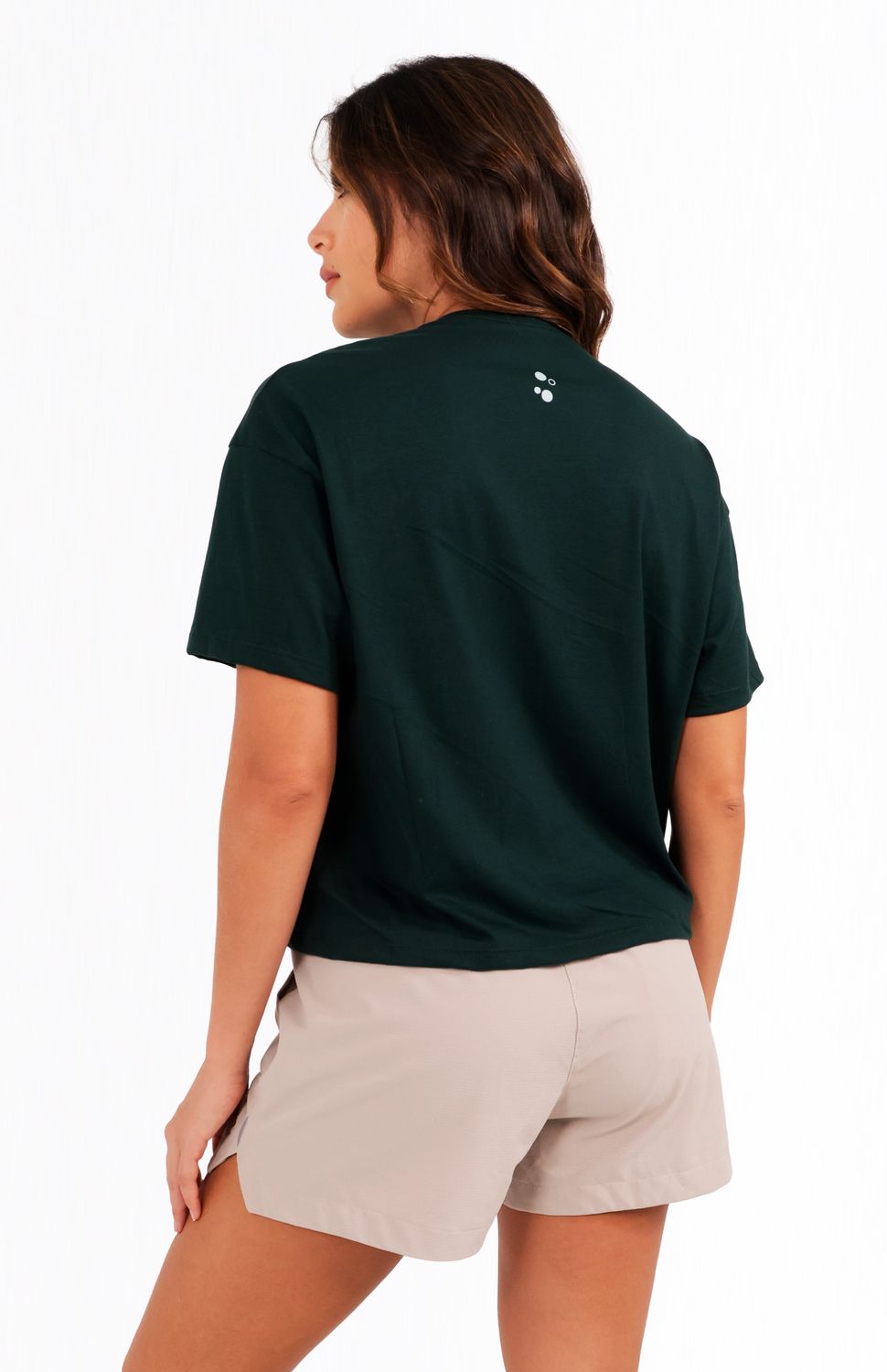 Nuestra camiseta en 100% algodón esta diseñada para ser el complemento perfecto para tus looks de entrenamiento, yoga o simplemente para tu dia a dia, por su tejido natural es muy suave al tacto con la piel y te mantiene fresca.
 
 https://static.wixstatic.com/media/02498f_7dbf055e5d2d470aad0d9d766de17d49~mv2.jpg 
 60000 
 true 
 765474163,574087863,573463925 
 https://video.wixstatic.com/video/02498f_2770d7c48ebe44f3a445effcbc24a107/1080p/mp4/file.mp4