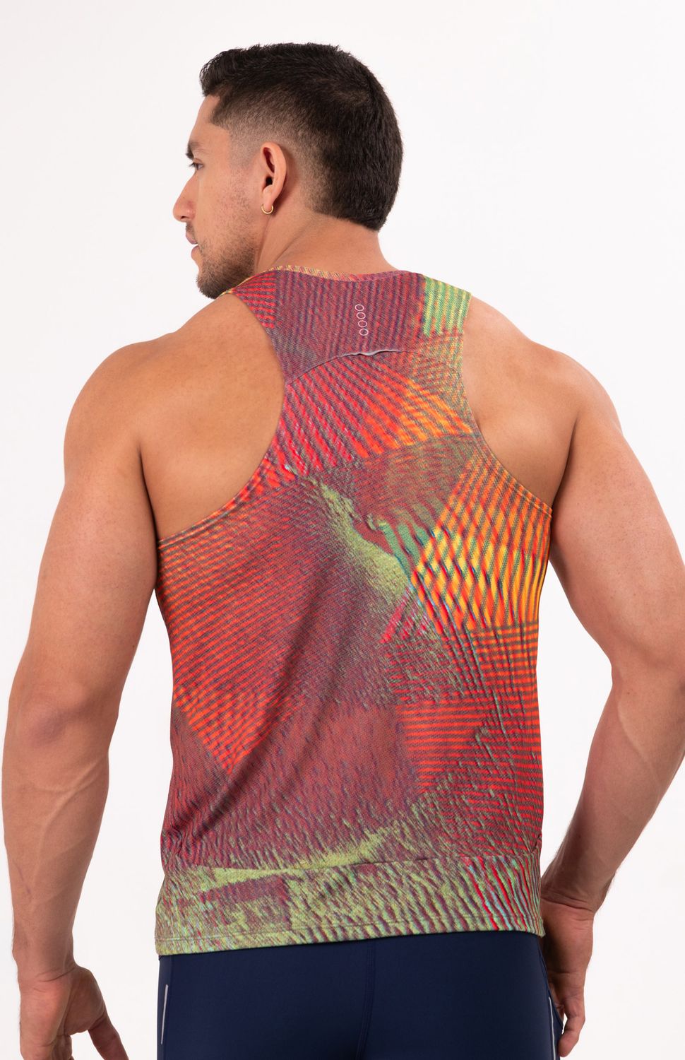Entrena sin límites con nuestra camiseta running ,gracias nuestro tejido microperforado de alta ventilación que mantiene tu cuerpo fresco mientras corres. Su fit semiajustado se adapta a tu movimiento sin restringir, ideal tambien para pesas o crossfit. Material de secado rápido que distrubuye la humedad de manera uniforme.
Ideal para: Gym, Crossfit, Running, Entrenamiento funcional.
 
 "https://static.wixstatic.com/media/02498f_5d634f928ad94bcd8fc4565533d32526~mv2.jpg" 
 75000 
 true 
 765474163,574087863,573463925