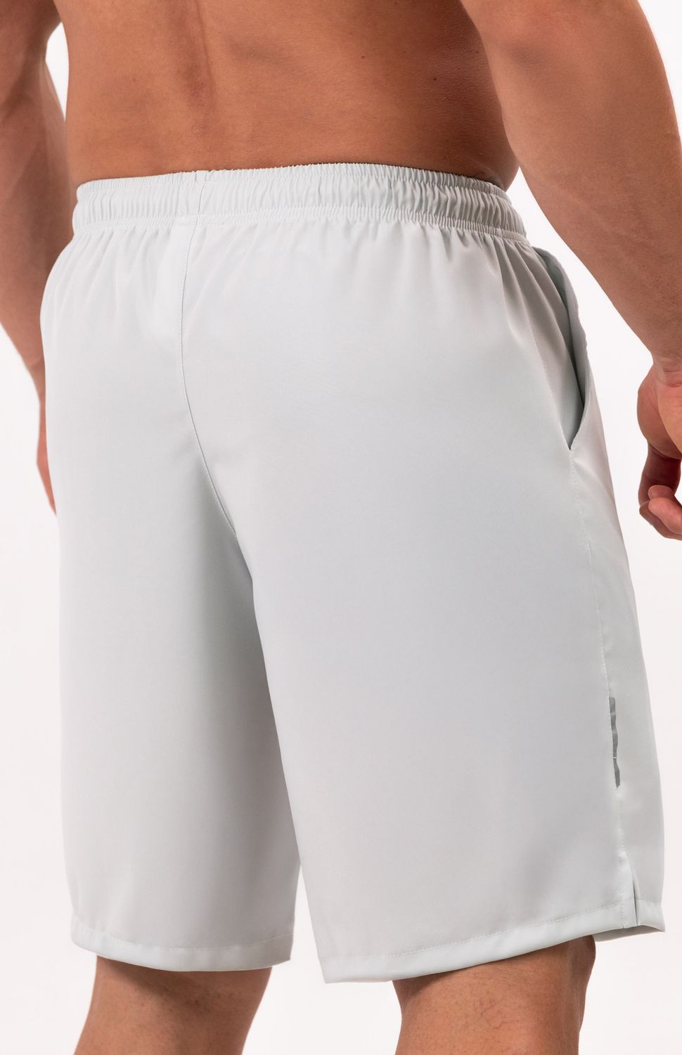 Libertad de movimiento sin peso extra. Esta pantaloneta Highforce combina tecnología de secado rápido con diseño ultraliviano para que nada te detenga. Su pretina elástica con cordón ajustable se adapta perfectamente a tu cuerpo, mientras que los bolsillos laterales mantienen tus objetos seguros. Lista para entrenar cuando tú lo estés.
 
 
 90000 
 true 
 765474163,574087863,573463925