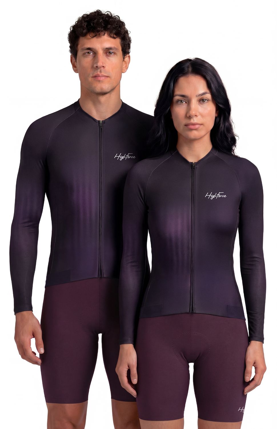 Jersey de Ciclismo Ultralight 3.0 Unisex Highforce Manga Larga
Diseñado específicamente para el ciclismo de ruta o montaña,esta prenda de alto rendimiento ofrece una sensación de segunda piel.Al fusionar ligereza extrema con un ajuste aerodinámico profesional,es la opción definitiva para optimizar tu velocidad y frescura en cada kilómetro.
• Peso Ultraliviano e Innovación:Confeccionado con un tejido técnico ultraliviano que reduce el peso al mínimo sin perder durabilidad.
• Máxima Transpirabilidad:Tecnología de secado rápido y una distribución eficiente del sudor.
• Ajuste Pro Unisex:Silueta aerodinámica que se adapta perfectamente a la anatomía de hombres y mujeres.
• Protección Solar:Textil técnico inteligente con protección UV integrada para rutas largas bajo el sol.
• Almacenamiento Funcional:Tres bolsillos traseros optimizados que no se bajan ni pierden la forma cuando están llenos. 
 
 160000 
 true 
 702346485,574087863,686525704