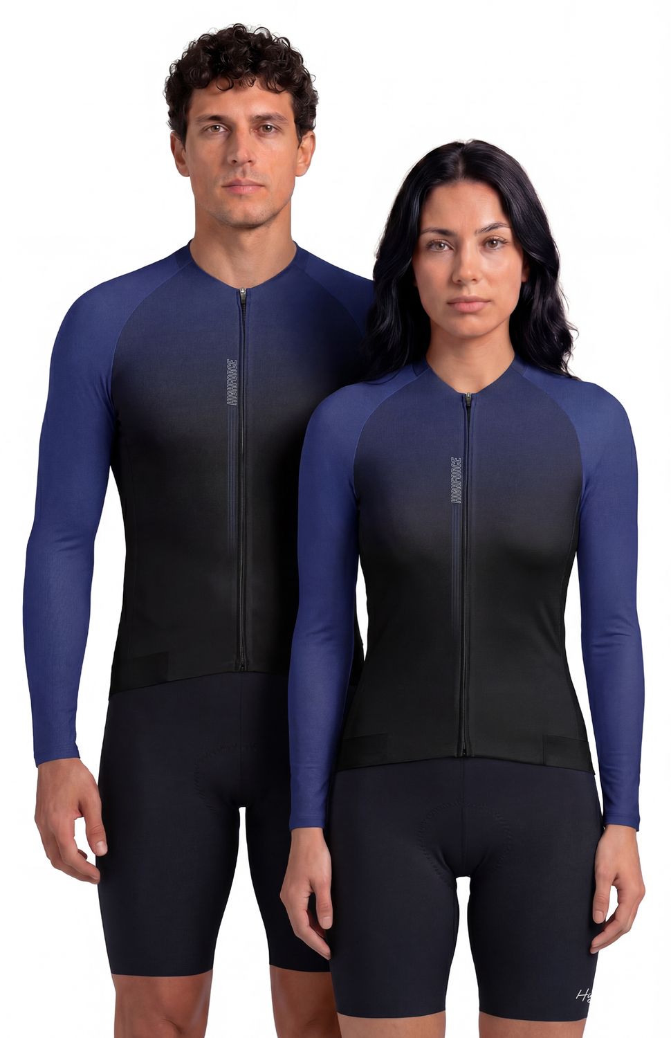 Jersey de Ciclismo Ultralight 3.0 Unisex Highforce Manga Larga
Diseñado específicamente para el ciclismo de ruta o montaña,esta prenda de alto rendimiento ofrece una sensación de segunda piel.Al fusionar ligereza extrema con un ajuste aerodinámico profesional,es la opción definitiva para optimizar tu velocidad y frescura en cada kilómetro.
• Peso Ultraliviano e Innovación:Confeccionado con un tejido técnico ultraliviano que reduce el peso al mínimo sin perder durabilidad.
• Máxima Transpirabilidad:Tecnología de secado rápido y una distribución eficiente del sudor.
• Ajuste Pro Unisex:Silueta aerodinámica que se adapta perfectamente a la anatomía de hombres y mujeres.
• Protección Solar:Textil técnico inteligente con protección UV integrada para rutas largas bajo el sol.
• Almacenamiento Funcional:Tres bolsillos traseros optimizados que no se bajan ni pierden la forma cuando están llenos. 
 
 160000 
 true 
 702346485,574087863,686525704