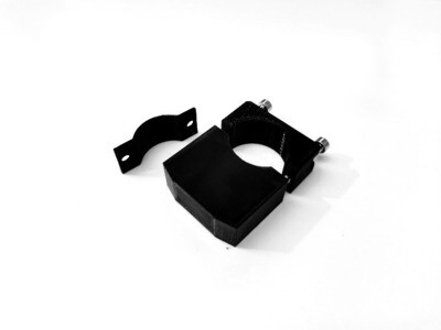Chain distance holder
