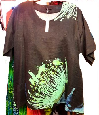 Schönes, elegantes, schwarzes 100 % Leinen-Shirt mit apartem Muster, Größe ca. 36 bis 44