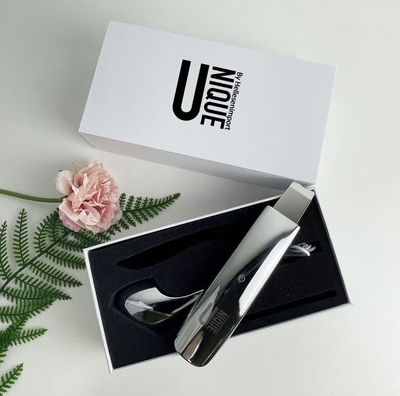 Ultrasonic skin scrubber