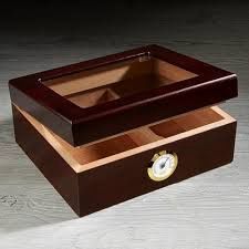 Whitetail - Glass Top 50 Cigar Humidor