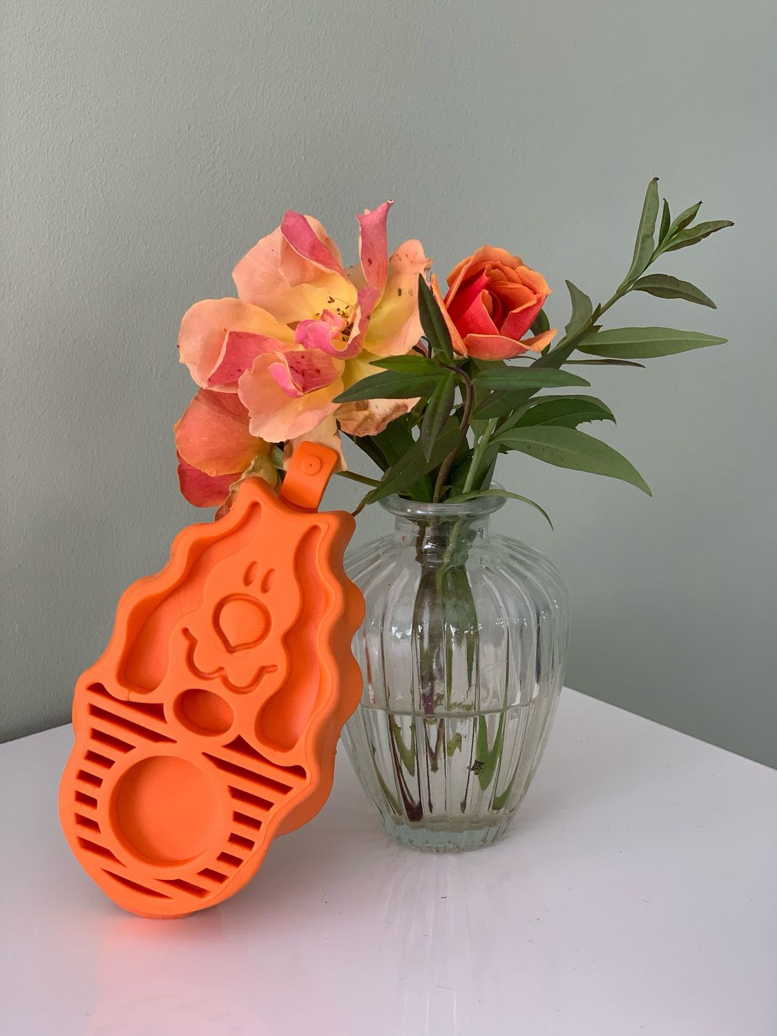 Gummistriegel orange