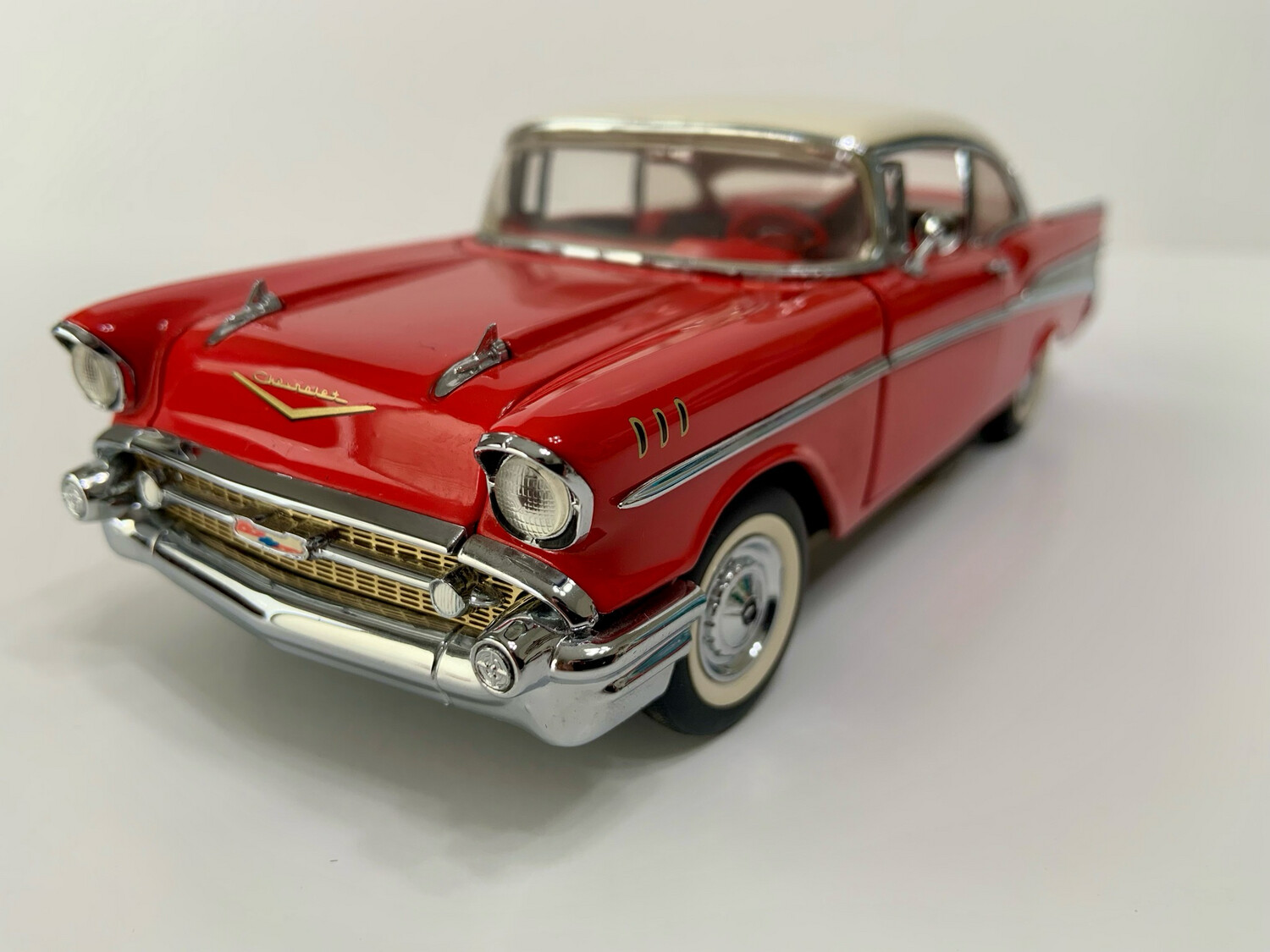 1957 Chevrolet Belair - Scale of 1:24