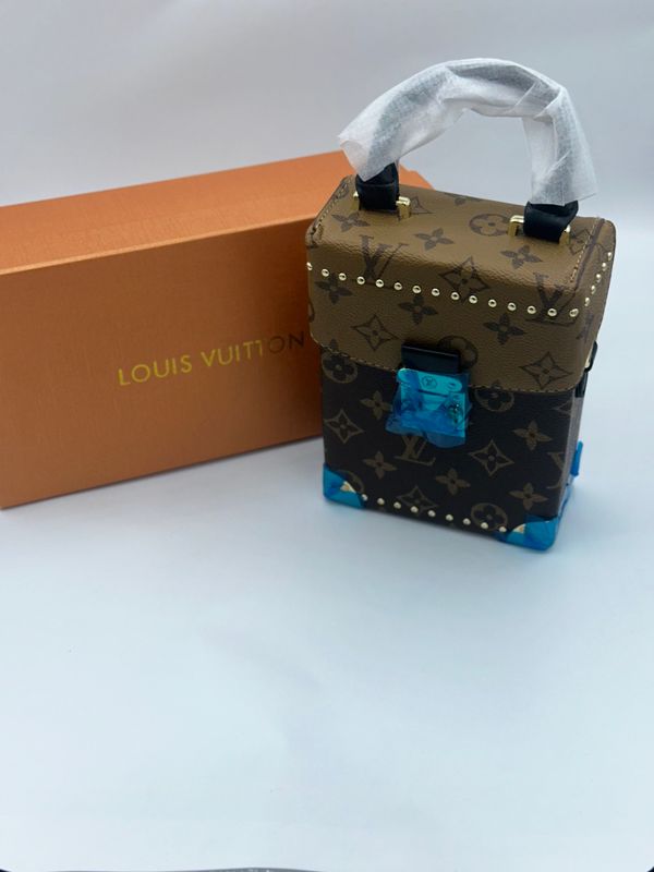 LV Cam Glam Box