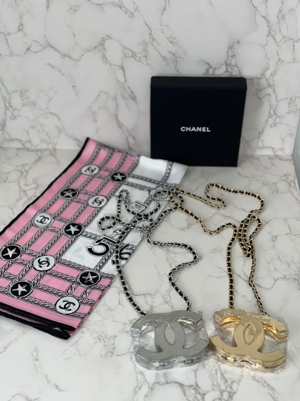 CC Haute Girl Chain Bag