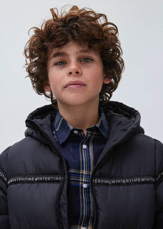 Nukutavake 7432 manteau d'hiver matelassé Pizarrapuffer pour garçons jeunesse avec bordure et motif « winter time »