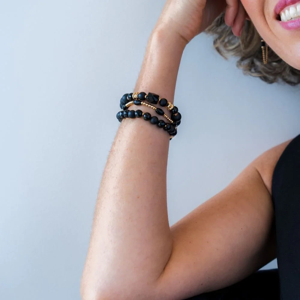 Beblue BBSURUNI-BV Be United - Black Velvet Gold Bead Bracelet