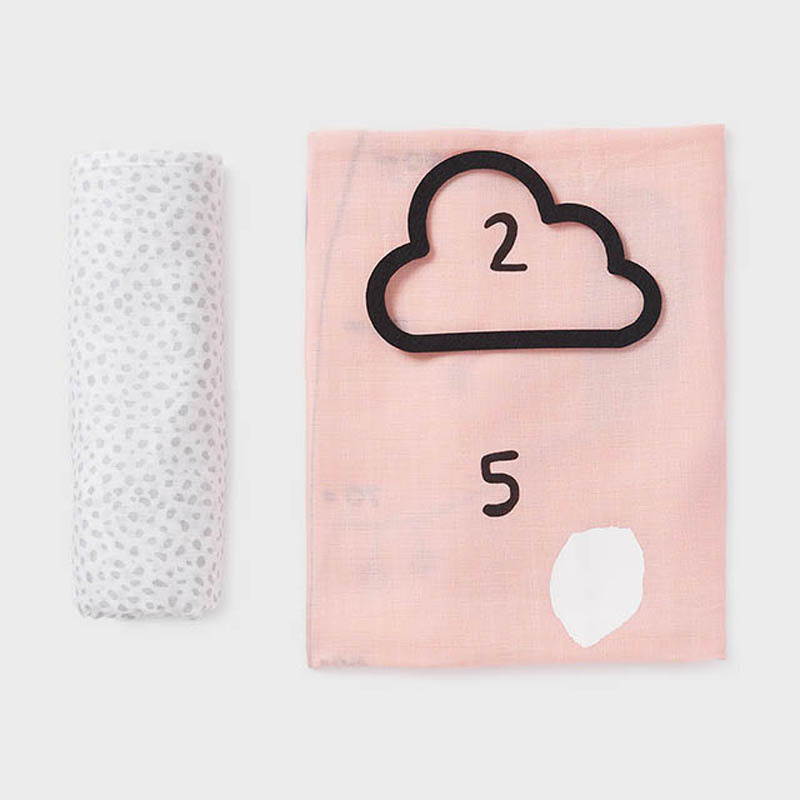 Mayoral 19253 2 Baby Blankets W/ Frame 114x114