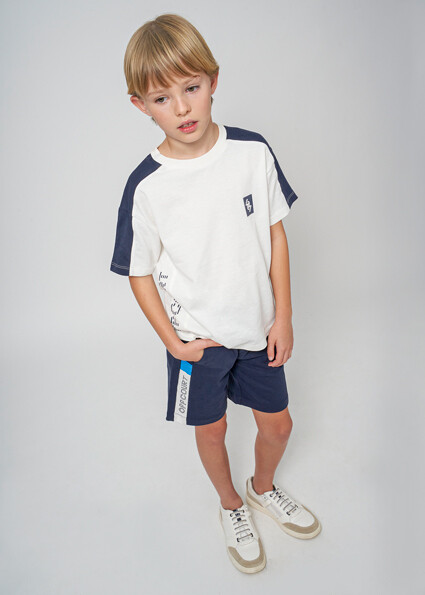 Nukutavake 6665 white textured t-shirt with drawstring shorts