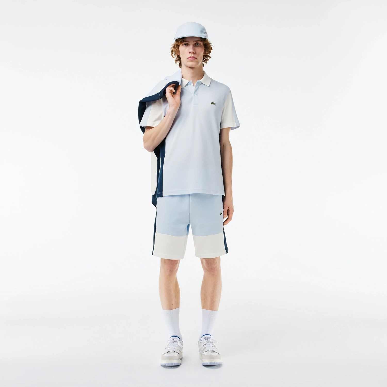 Lacoste PH1302 52 IHJ men’s short sleeved polo with stripes on side light blue