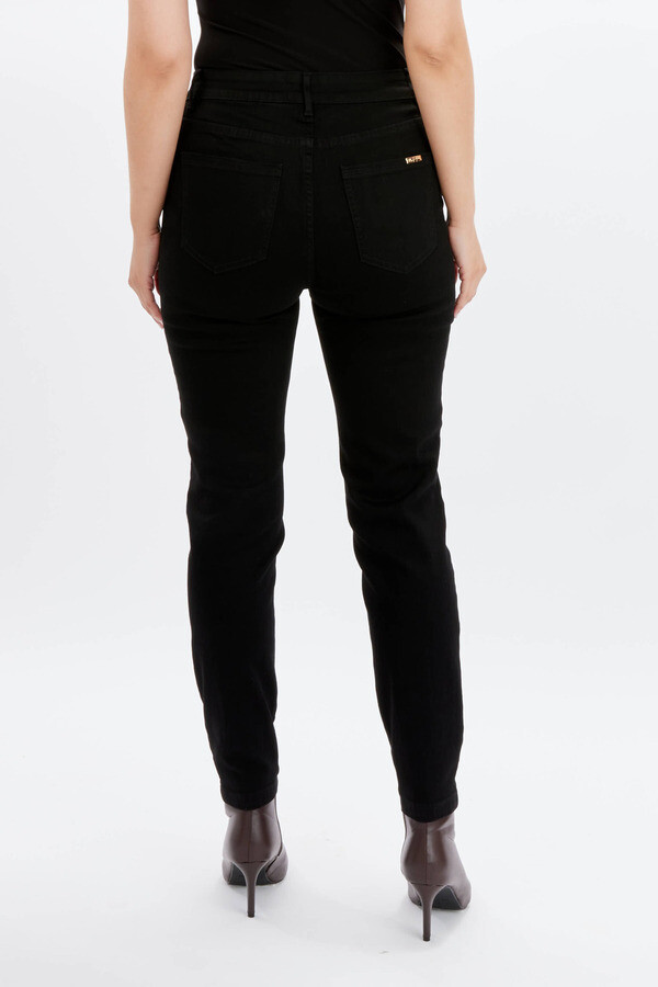 Frank Lyman 234111U Women’s Slim Fit Pants w/ Gold Buttons – Black