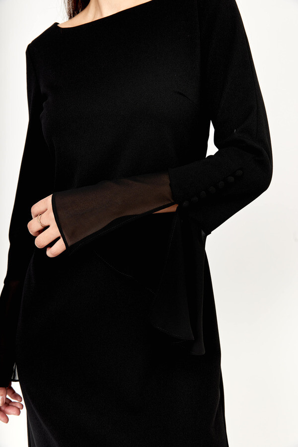 Frank Lyman 233125 Women’s Long Sleeve Chiffon Ruffle Dress – Black